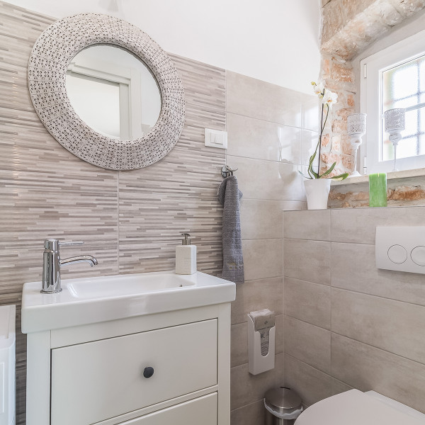 Bathroom / WC, Villa Nonni, Villa Nonni - Authentic Stone House with a private pool in Istria, Croatia Vi&scaron;njan