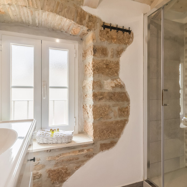 Bathroom / WC, Villa Nonni, Villa Nonni - Authentic Stone House with a private pool in Istria, Croatia Vi&scaron;njan