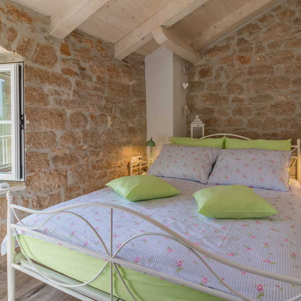 Bedrooms, Villa Nonni, Villa Nonni - Authentic Stone House with a private pool in Istria, Croatia Vi&scaron;njan