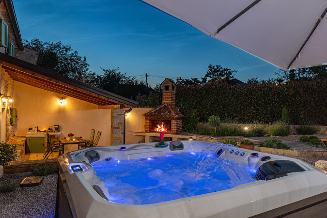 The majestic exterior, Villa Nonni - Authentic Stone House with a private pool in Istria, Croatia Vi&scaron;njan