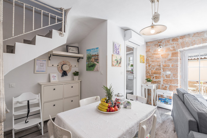 Relaxing interior, Villa Nonni - Authentic Stone House with a private pool in Istria, Croatia Vi&scaron;njan