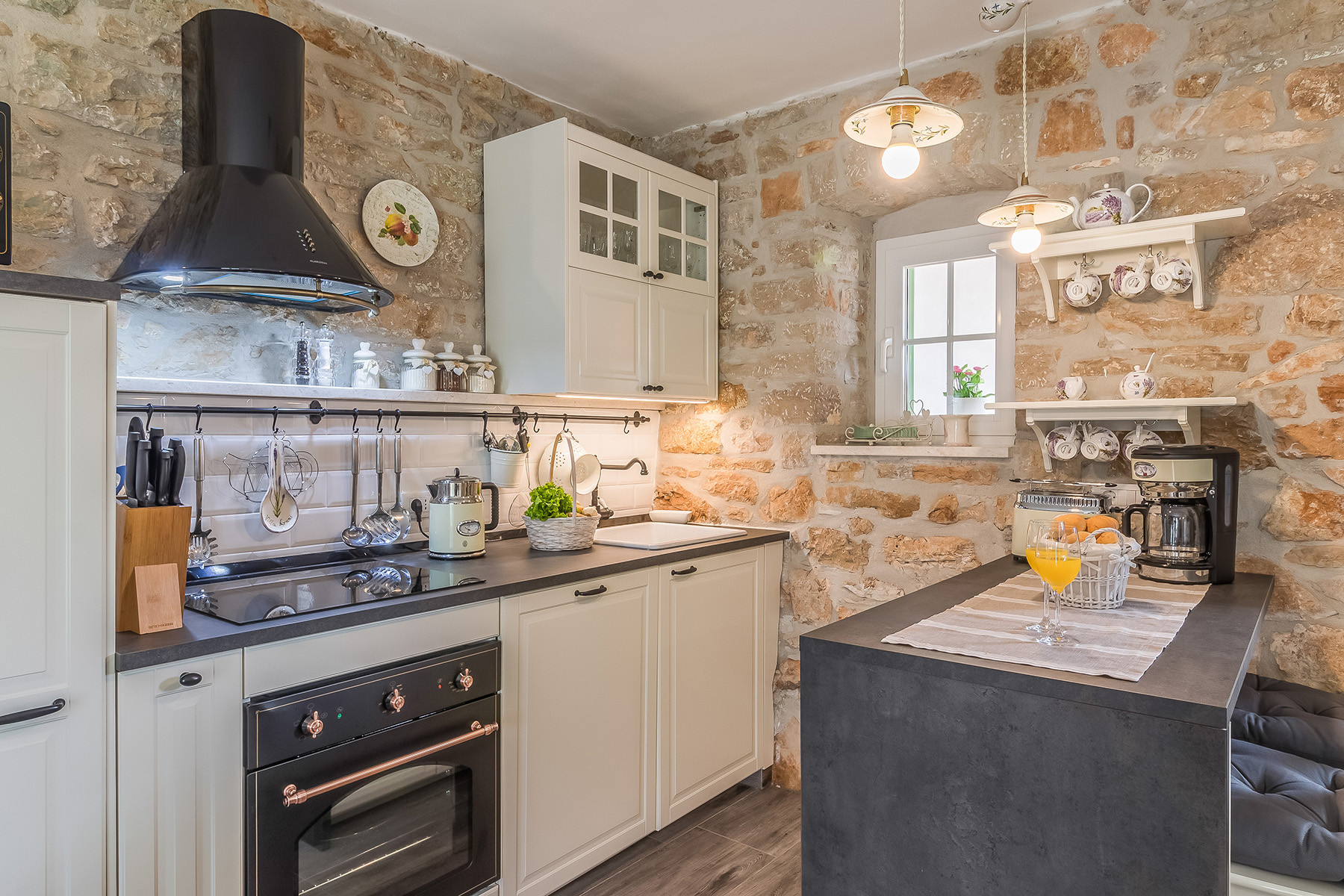 Authentic Stone House with a private pool  - for your perfect vacation, Villa Nonni - Authentic Stone House with a private pool in Istria, Croatia Vi&scaron;njan